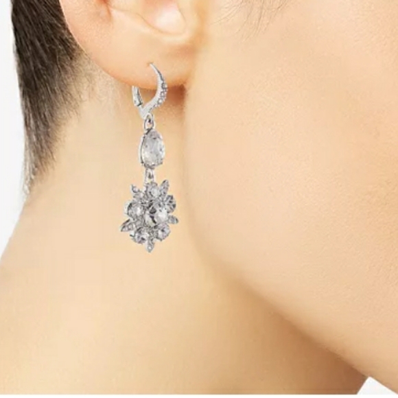GIVENCHY CRYSTAL STAR FLOWER LEVER BACK DROP EARRINGS - Picture 4 of 6